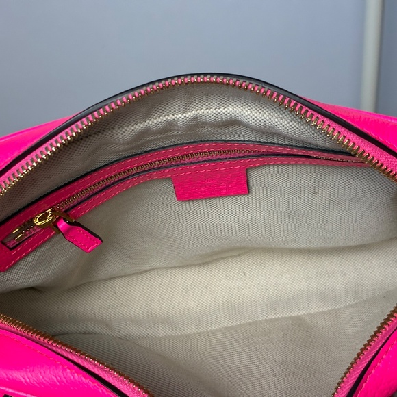 AUTHENTIC Gucci Flora Canvas Crossbody Bag with Dust Bag - Picture 4 of 10